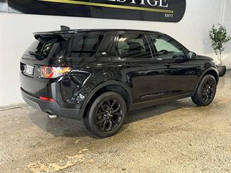 2017 Land Rover Discovery Sport - Thumbnail