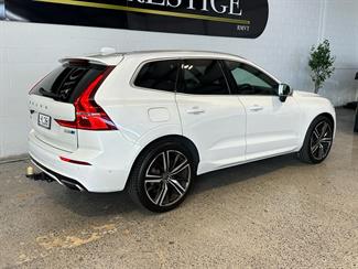 2019 Volvo XC60 - Thumbnail