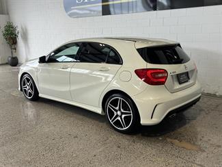 2013 Mercedes-Benz A180 - Thumbnail