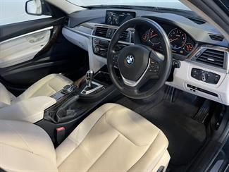 2016 BMW 330e - Thumbnail