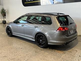 2016 Volkswagen Golf R - Thumbnail