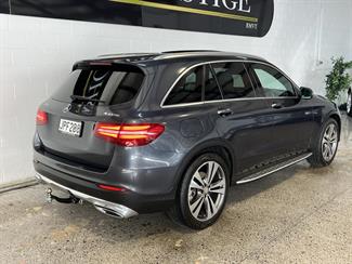 2016 Mercedes-Benz GLC 250 - Thumbnail