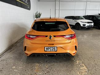 2019 Renault Megane - Thumbnail